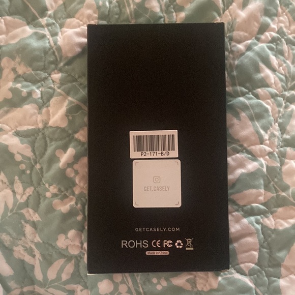 Casely power 2.0 battery powered charging case for iPhone 6,7,8 plus. - Picture 3 of 4